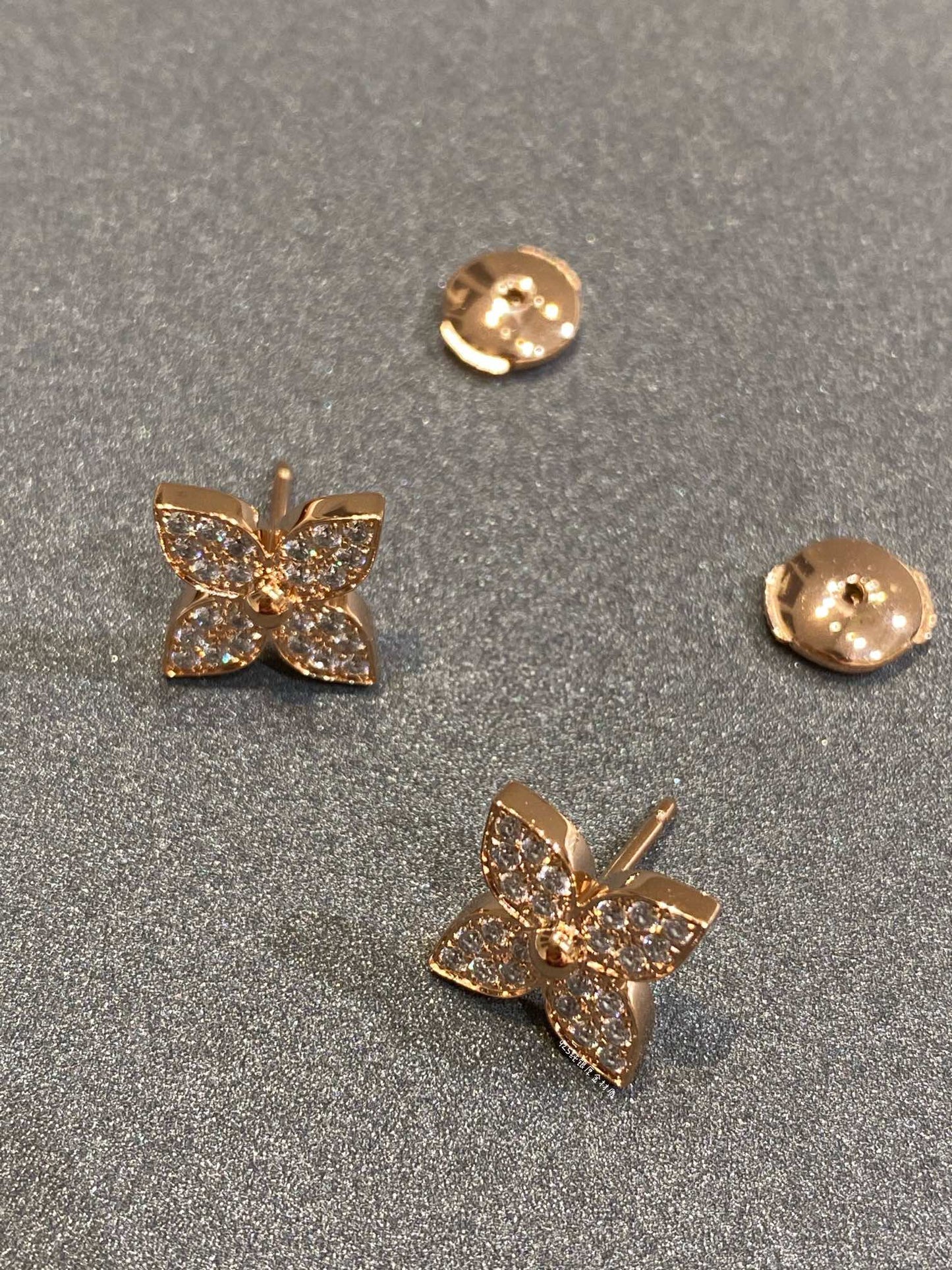 [Olivia JW]STAR DIAMOND EARRINGS