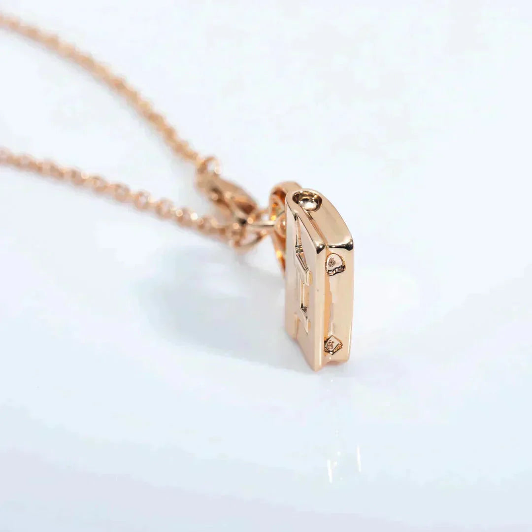 [Olivia JW]AMULETTE PEDANT ROSE GOLD NECKLACE
