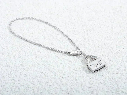 [Olivia JW]AMULETTE PEDANT SILVER NECKLACE