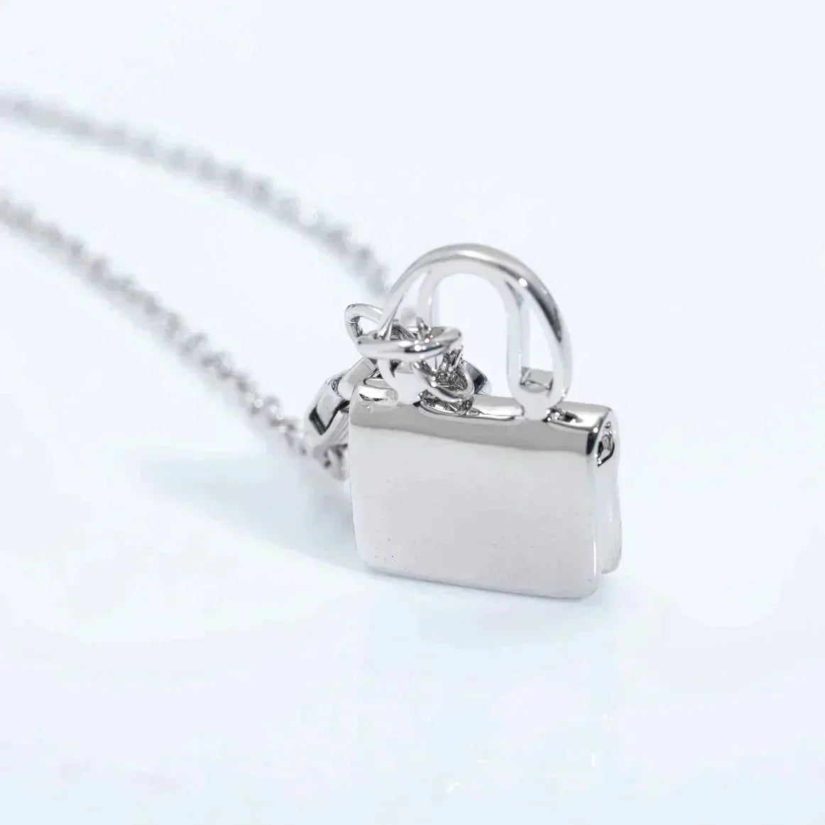 [Olivia JW]AMULETTE PEDANT SILVER NECKLACE