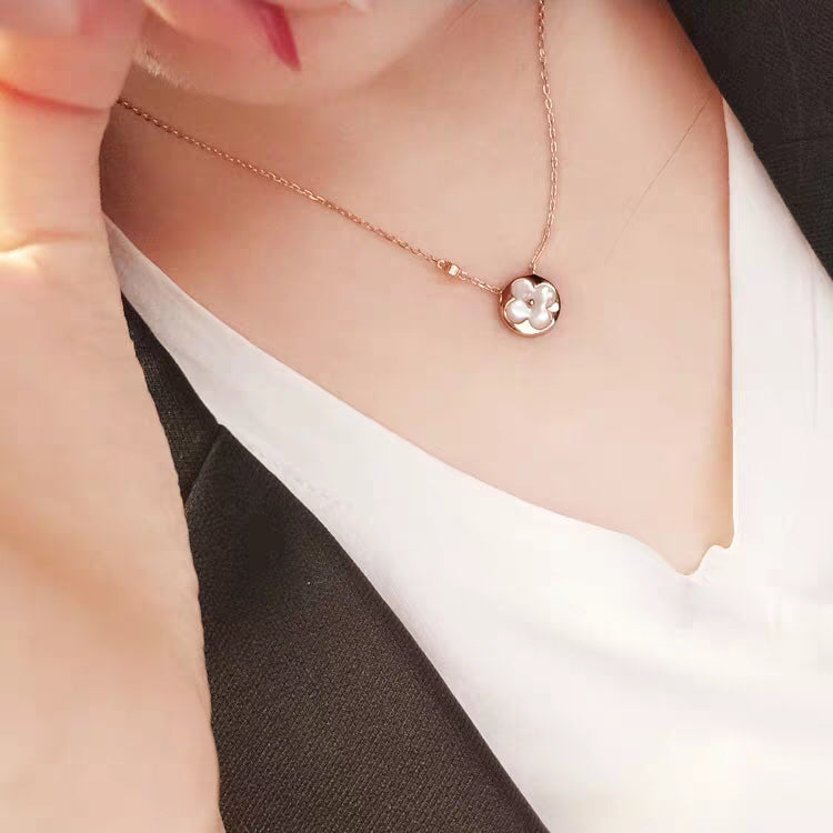 [Olivia JW]SUN MOP GOLD 1 DIAMOND NECKLACE