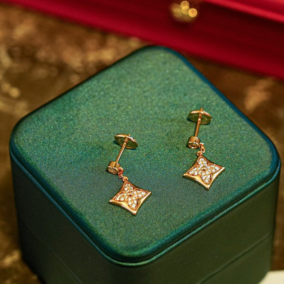 [Olivia JW]STAR DIAMONDS EARRINGS GOLD