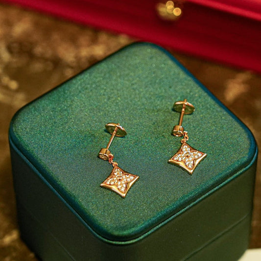 [Olivia JW]STAR DIAMONDS EARRINGS GOLD