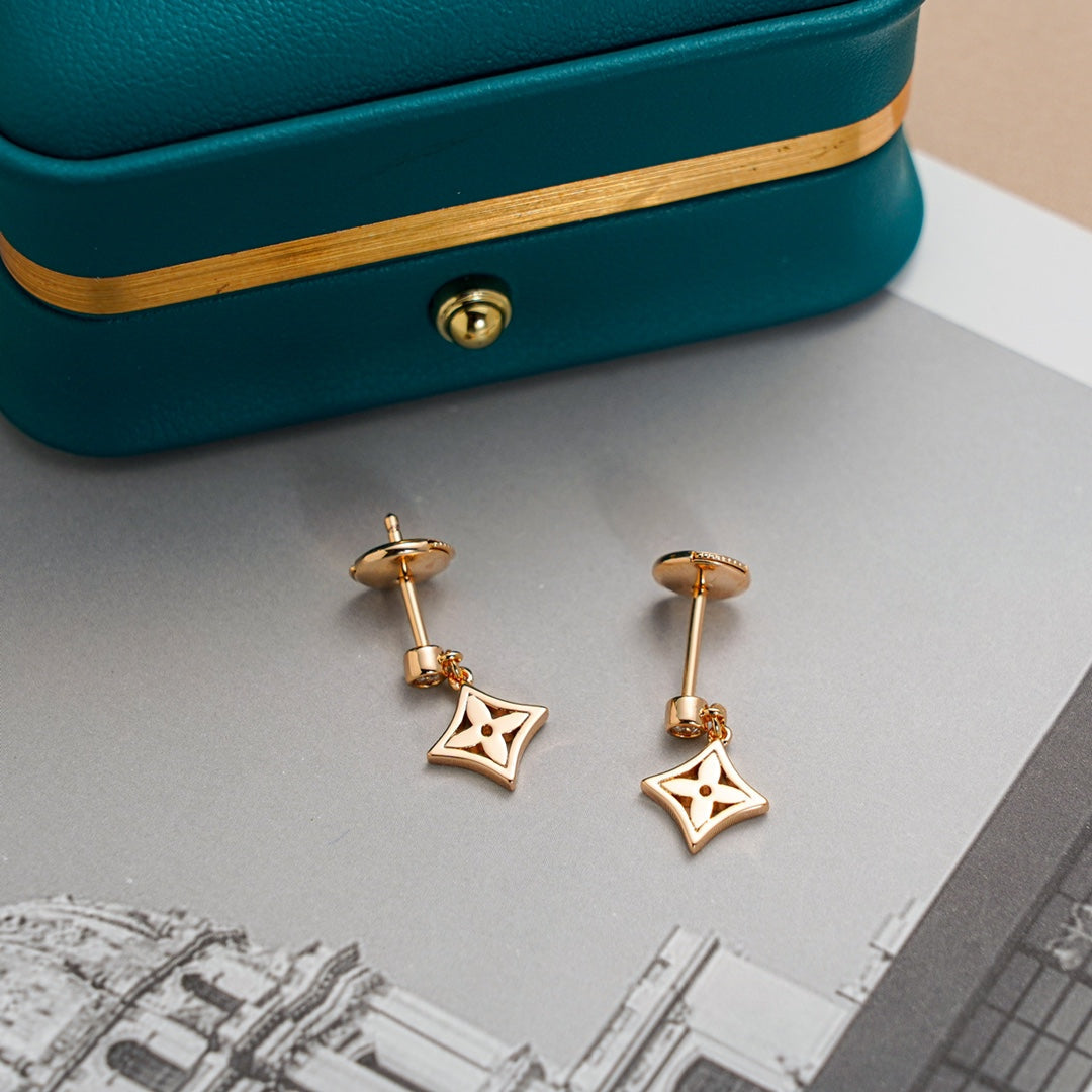 [Olivia JW]STAR EARRINGS GOLD
