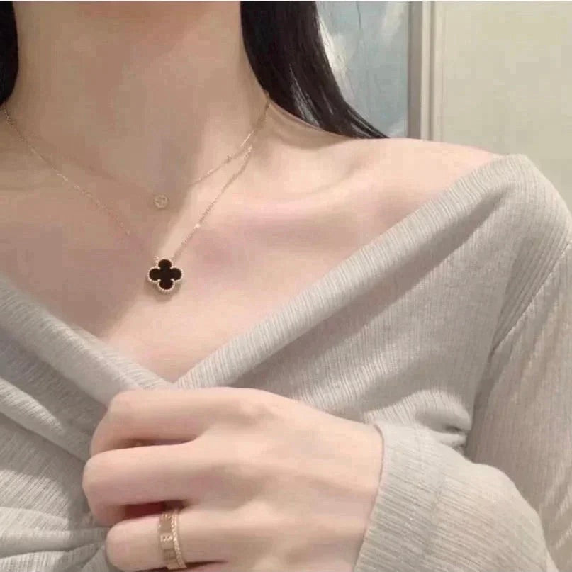 [Olivia JW]CLOVER 15MM BLACK ONYX SINGLE FLOWER NECKLACE