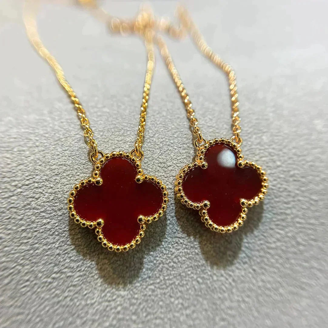 [Olivia JW]CLOVER 15MM CARNELIAN SINGLE FLOWER NECKLACE
