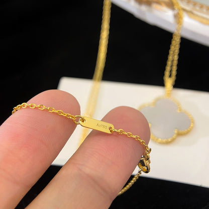 [Olivia JW]CLOVER 25MM MOP LARGE PENDANT NECKLACE