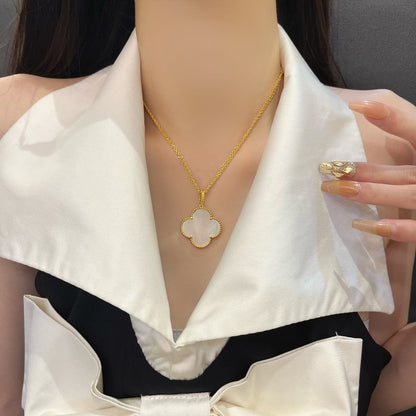 [Olivia JW]CLOVER 25MM MOP LARGE PENDANT NECKLACE