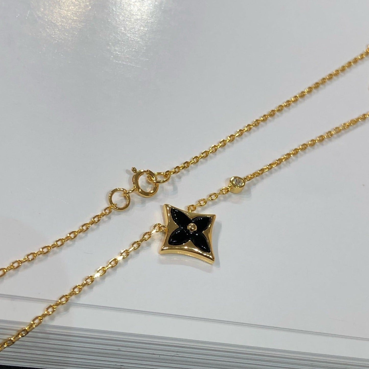 [Olivia JW]STAR BLACK MOP NECKLACE