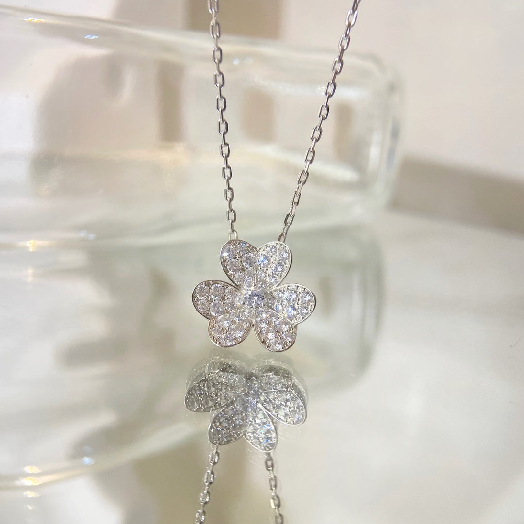 [Olivia JW]FLOWER DIAMOND NECKLACE