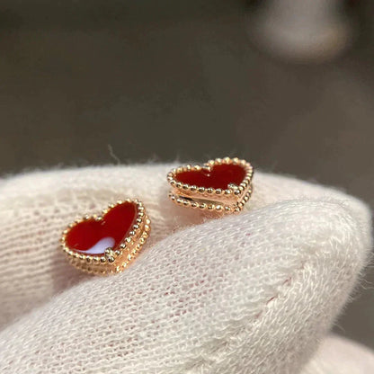 [Olivia JW]HEART CARNELIAN STUD EARRINGS