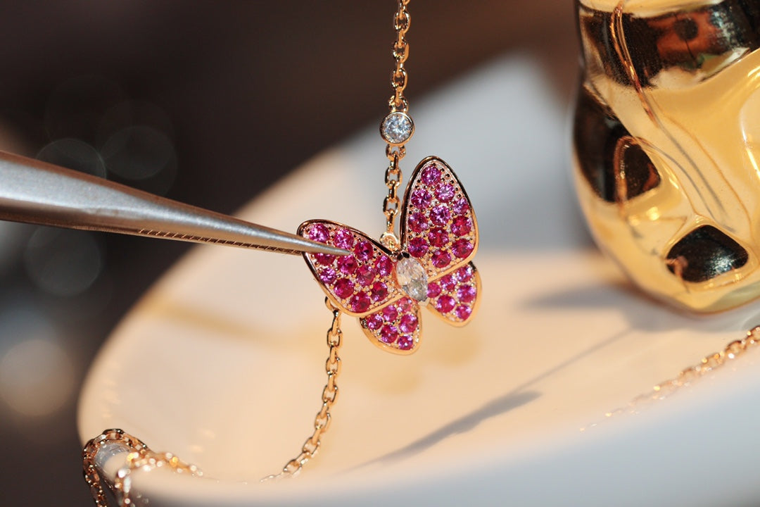[Olivia JW]BUTTERFLY RED DIAMOND ROSE GOLD NECKLACE