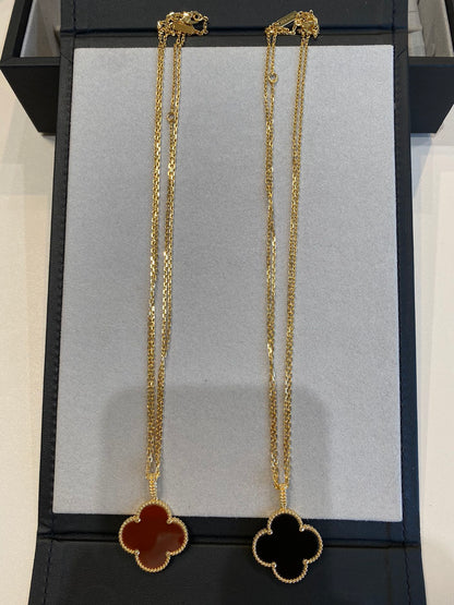 [Olivia JW]CLOVER 25MM NECKLACE GOLD CARNELIAN