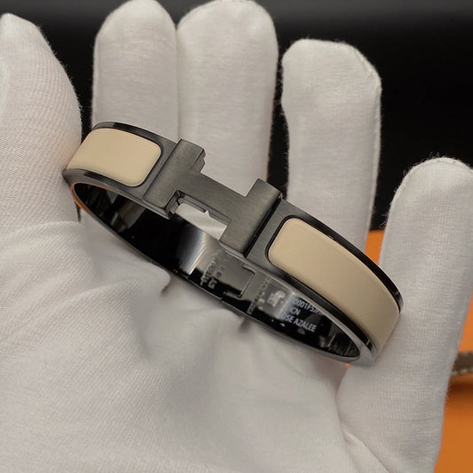 [Olivia JW]H BRACELET 12MM BLACK BEIGE CERAMIC