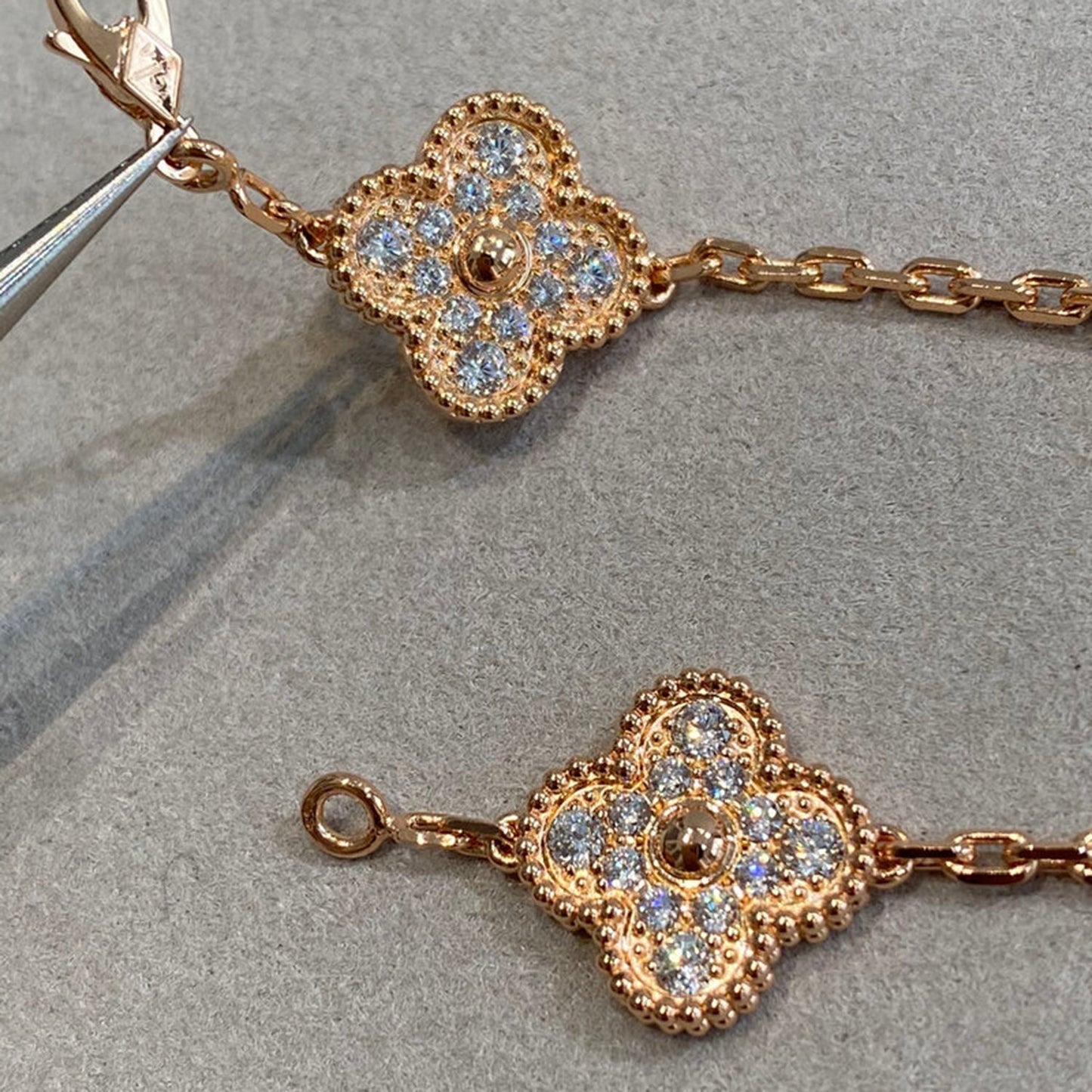 [Olivia JW]CLOVER 5 MOTIFS  FULL DIAMOND BRACELET