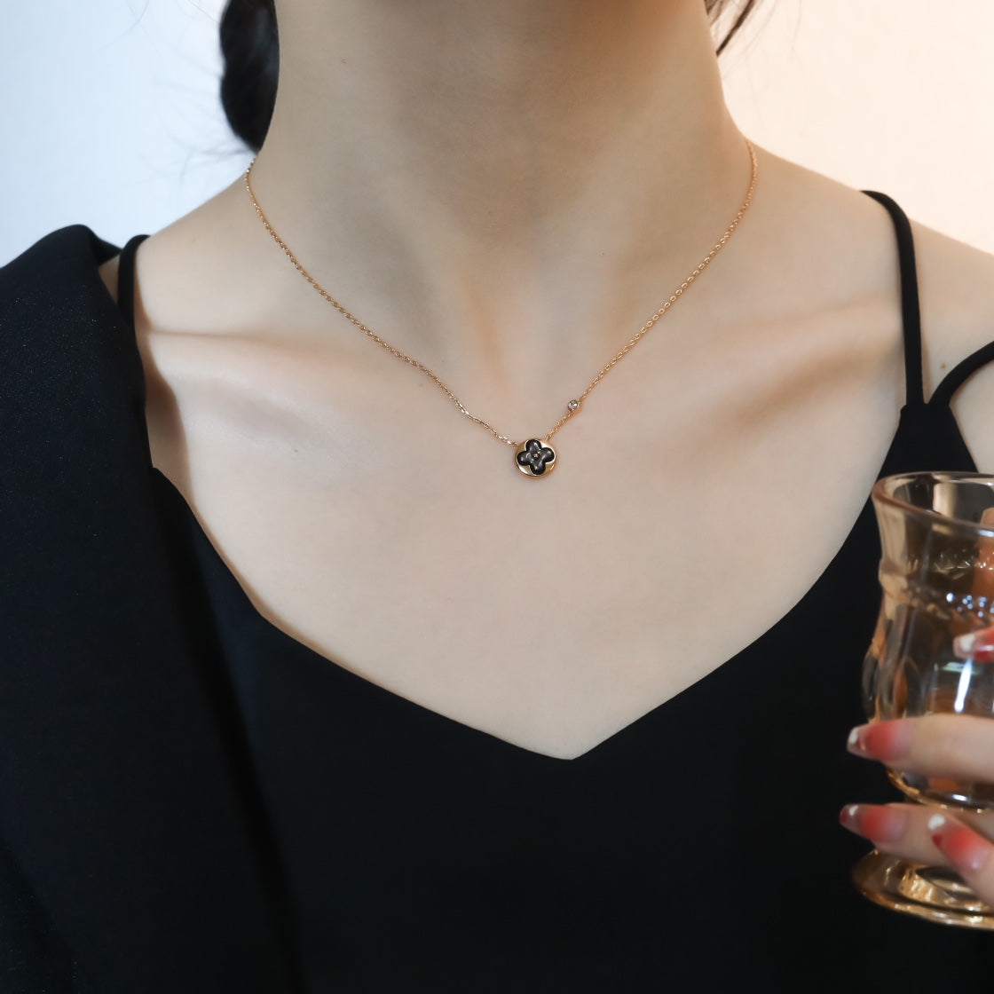 [Olivia JW]SUN PEDANT PINK GOLD 1 DIAMOND NECKLACE
