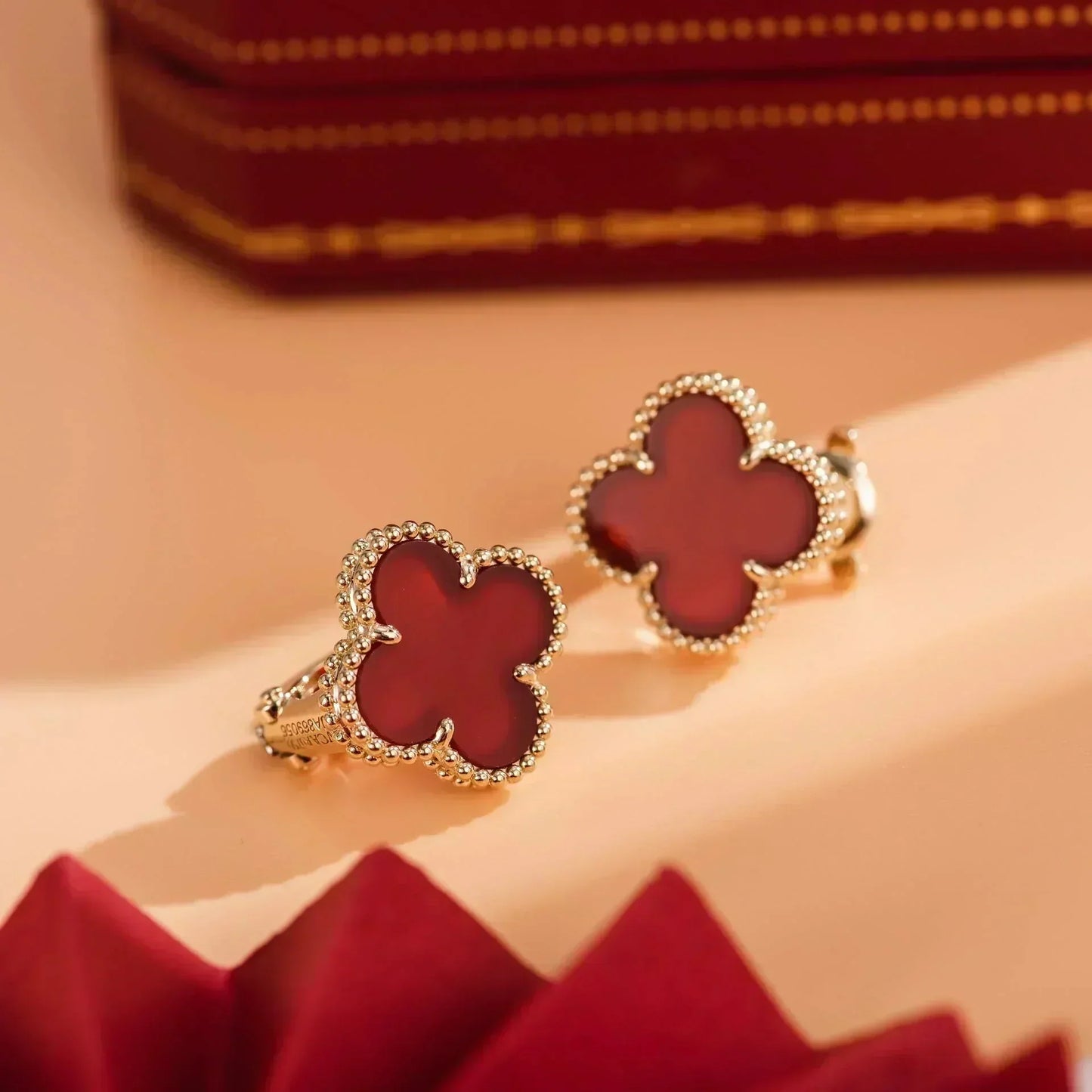 [Olivia JW]CLOVER MEDIUM 1 MOTIFS CARNELIAN  EARRINGS