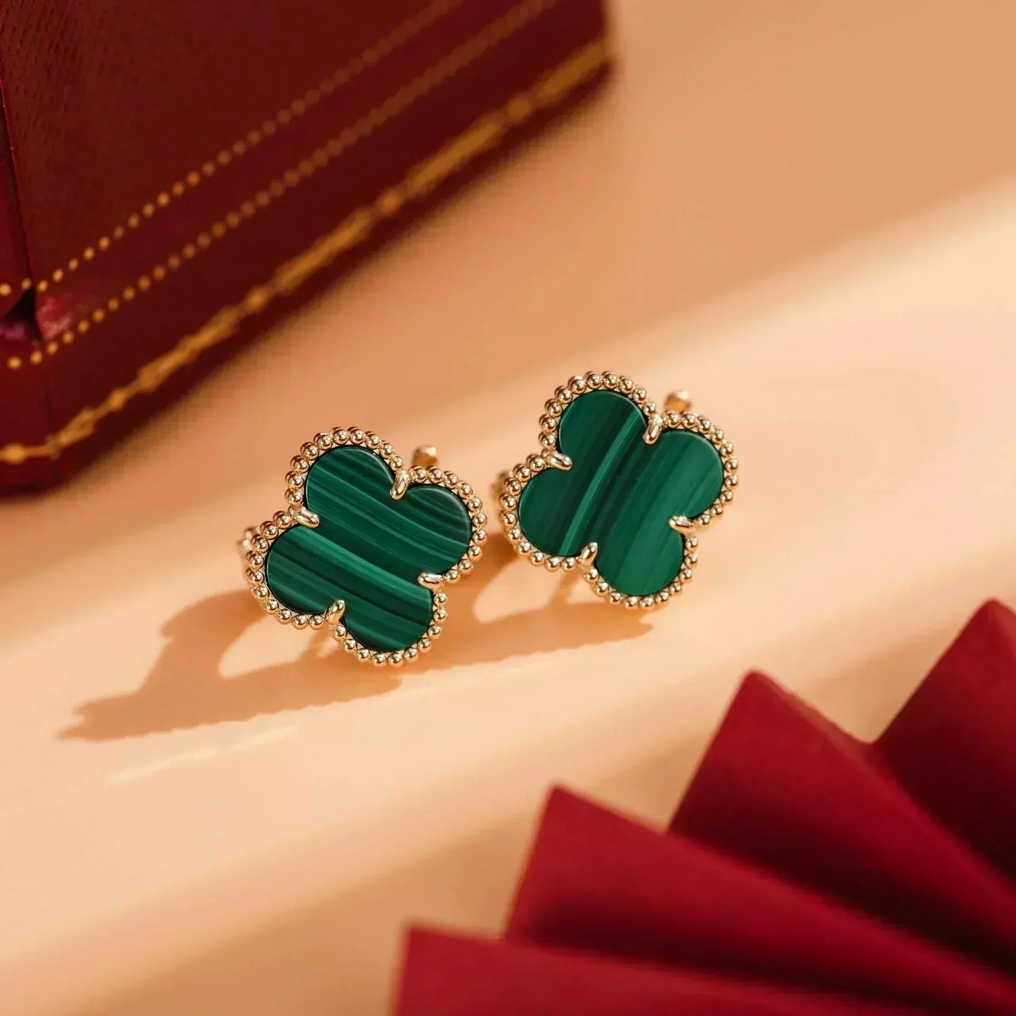[Olivia JW]CLOVER MEDIUM 1 MOTIFS MALACHITE  EARRINGS