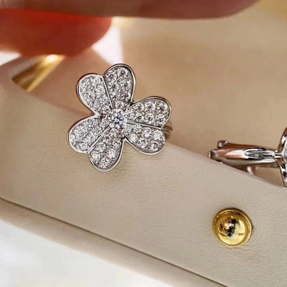 [Olivia JW]CLOVER COMOS DIAMOND EARRINGS SILVER