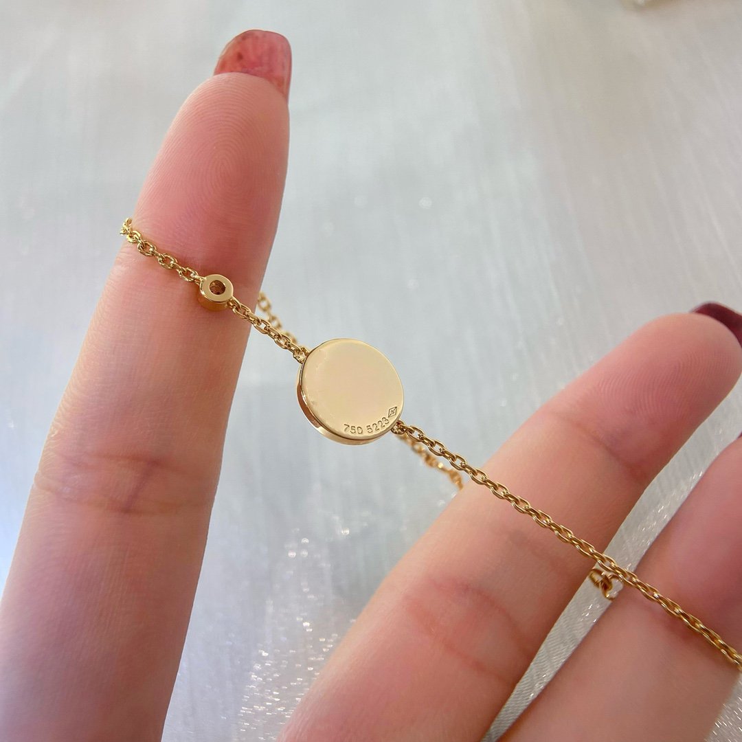 [Olivia JW]SUN PEDANT CARNELIAN BRACELET