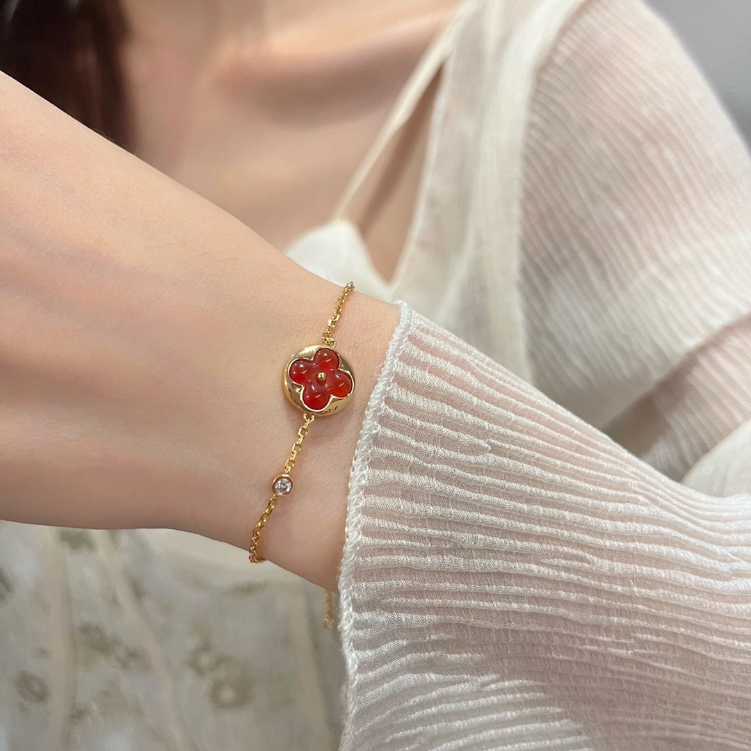 [Olivia JW]SUN PEDANT CARNELIAN BRACELET