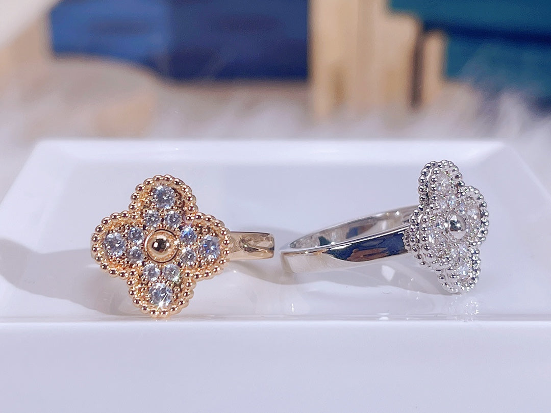 [Olivia JW]CLOVER DIAMOND RING