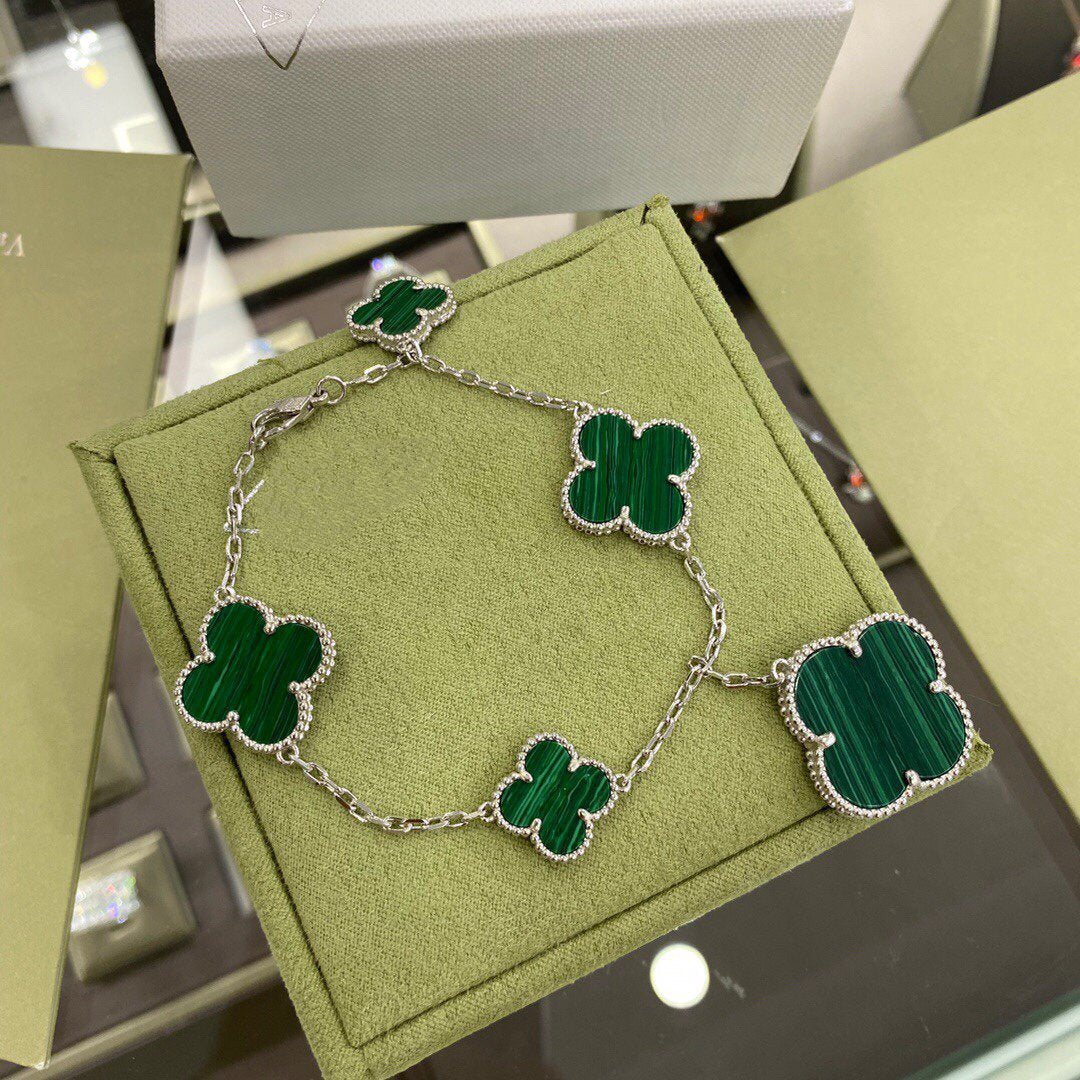 [Olivia JW]CLOVER 5 MOTIFS SIVLER MALACHITE BRACELET