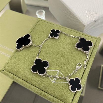 [Olivia JW]CLOVER 5 MOTIFS SIVLER ONYX BRACELET