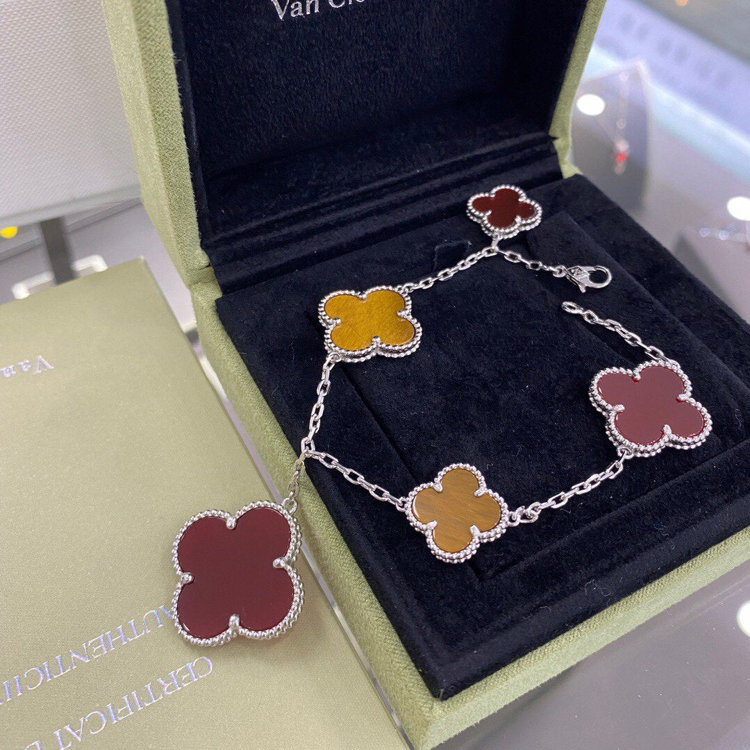 [Olivia JW]CLOVER 5 MOTIFS SIVLER CARNELIAN TIGER EYE BRACELET