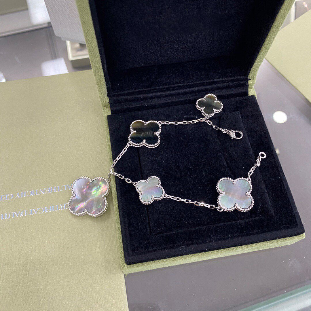 [Olivia JW]CLOVER 5 MOTIFS SIVLER DARK MOP BRACELET