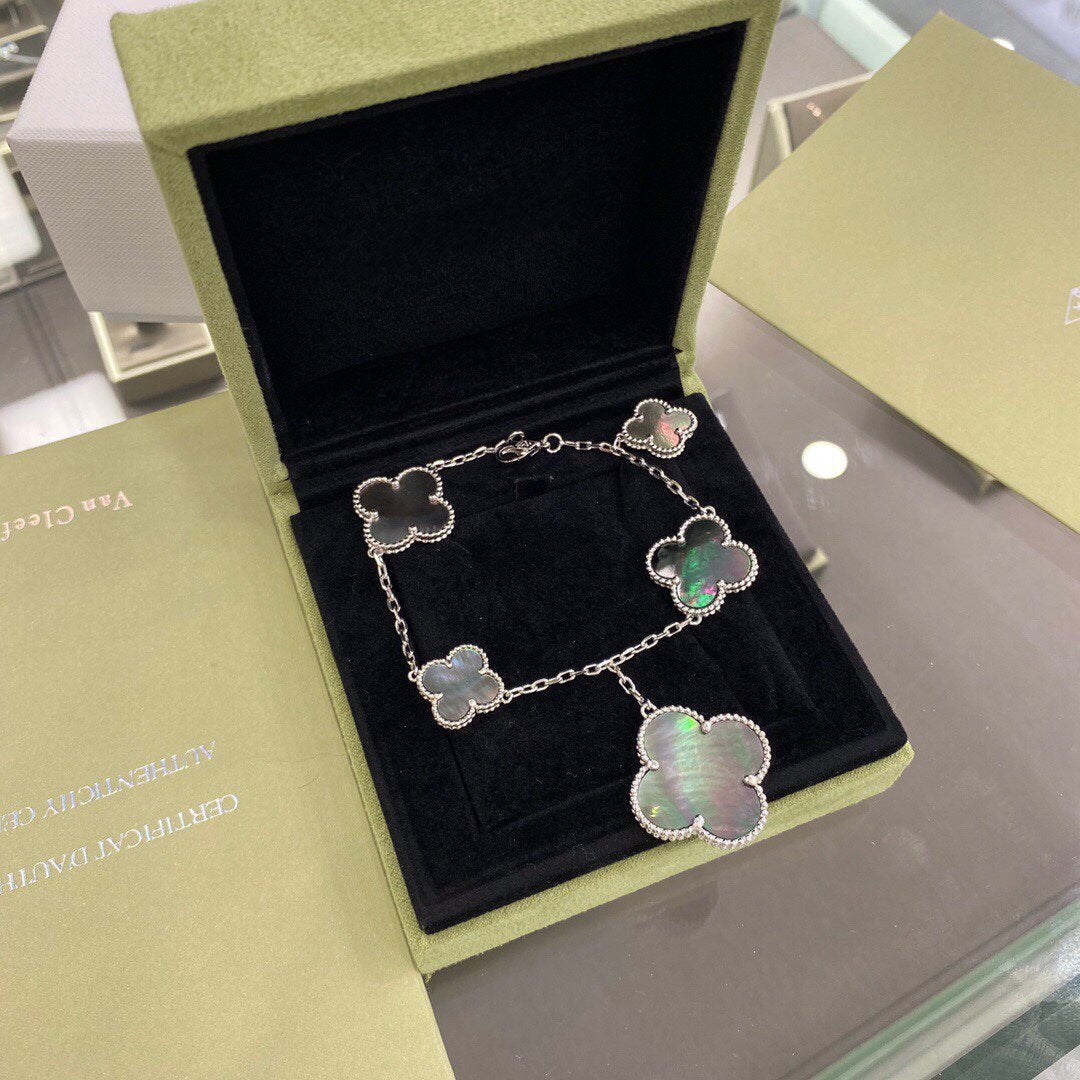 [Olivia JW]CLOVER 5 MOTIFS SIVLER DARK MOP BRACELET