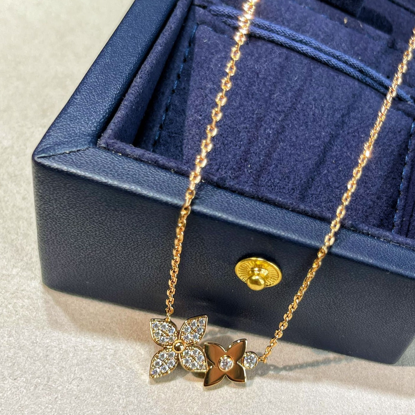 [Olivia JW]STAR BLOSSOM NECKLACE PINK GOLD DIAMONDS