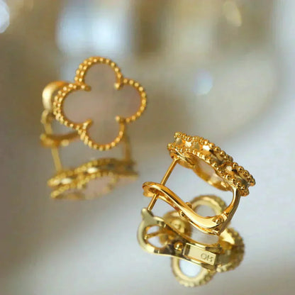 [Olivia JW]CLOVER MEDIUM 1 MOTIFS  WHITE MOP STUD EARRINGS