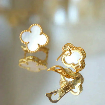 [Olivia JW]CLOVER MEDIUM 1 MOTIFS  WHITE MOP STUD EARRINGS