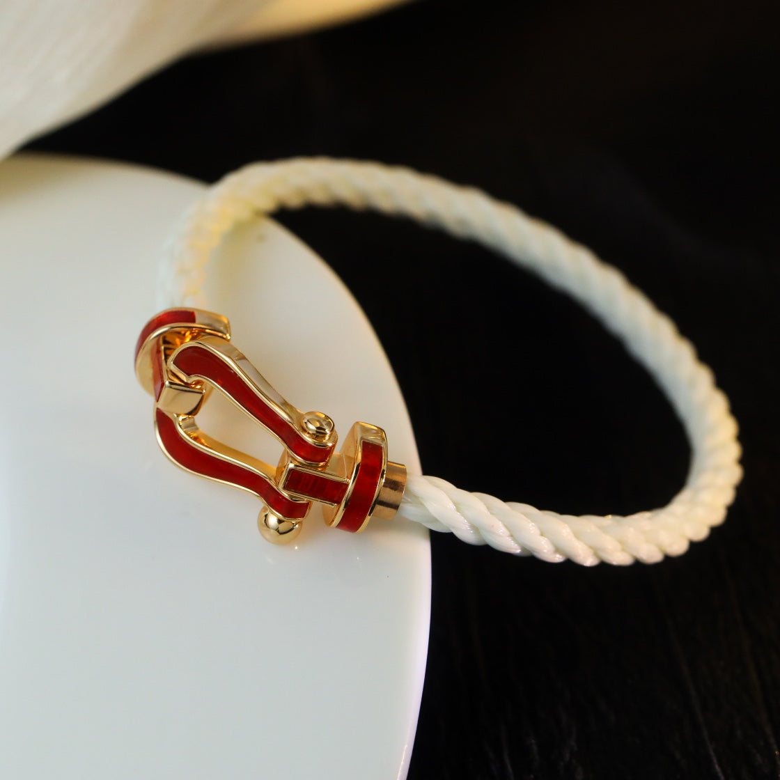 [Olivia JW]FORCE 10 WHITE TEXTILE DIAMOND PAVED
