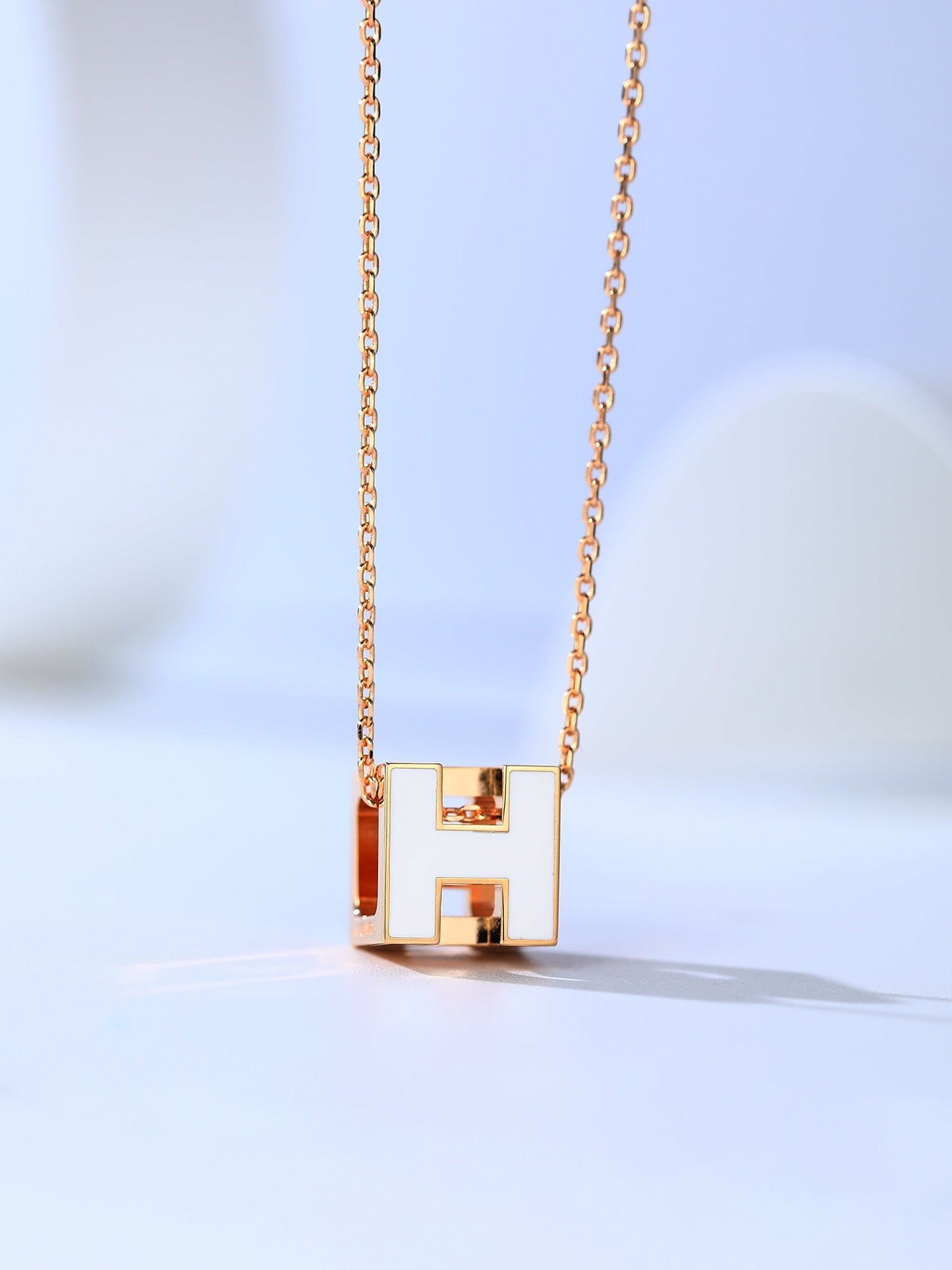 [Olivia JW]H CAGE PINK GOLD NECKLACE