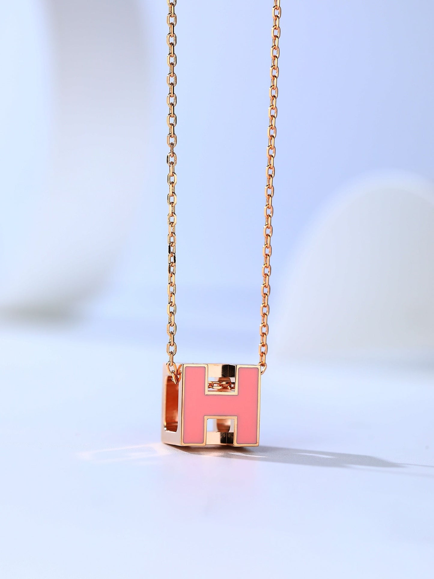 [Olivia JW]H CAGE PINK GOLD NECKLACE