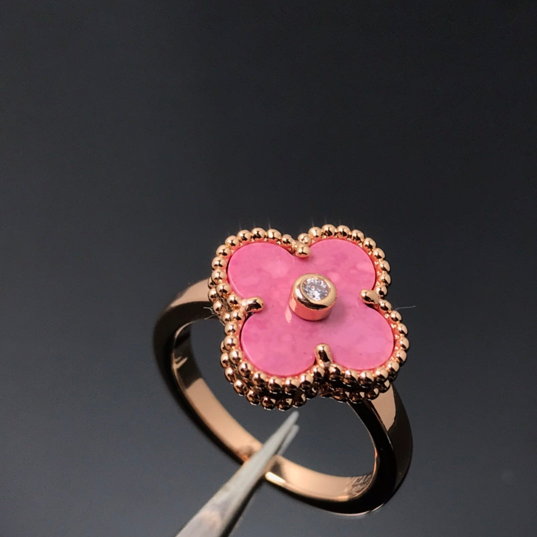 [Olivia JW]CLOVER RHODONITE ROSE GOLD RING