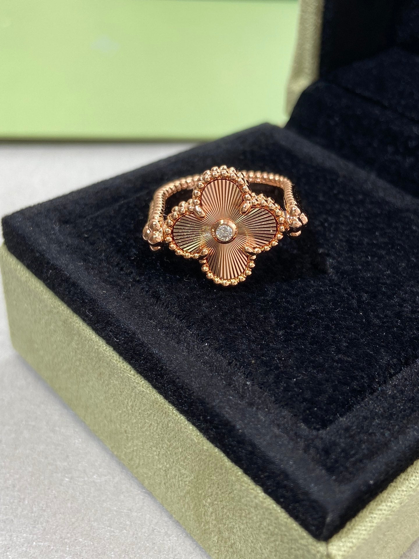[Olivia JW]CLOVER RIVERSIBLE ROSE GOLD RING