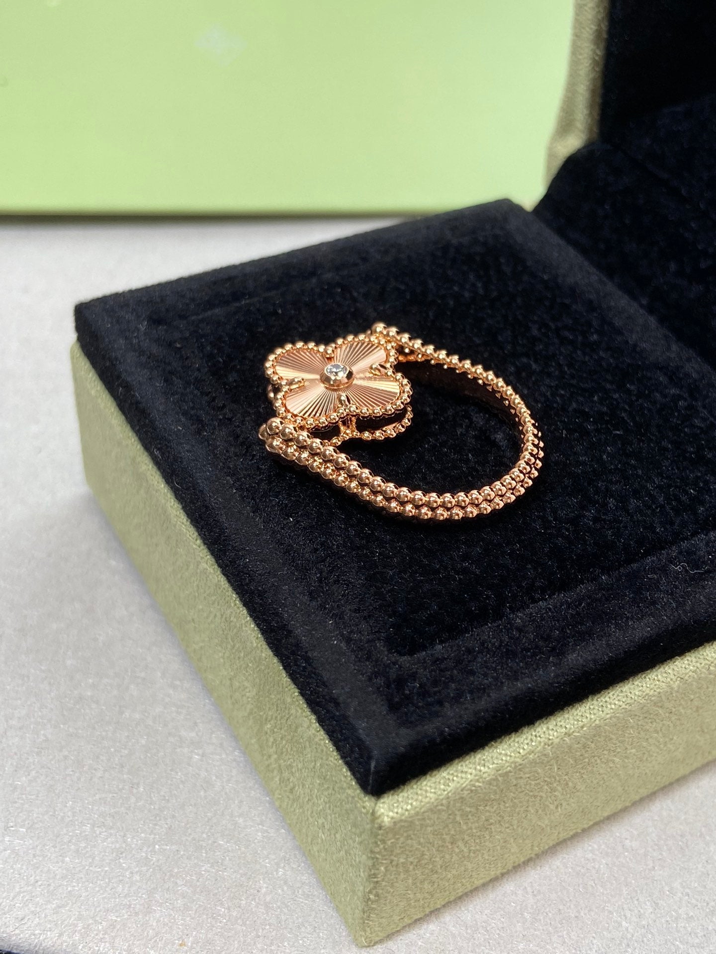 [Olivia JW]CLOVER RIVERSIBLE ROSE GOLD RING