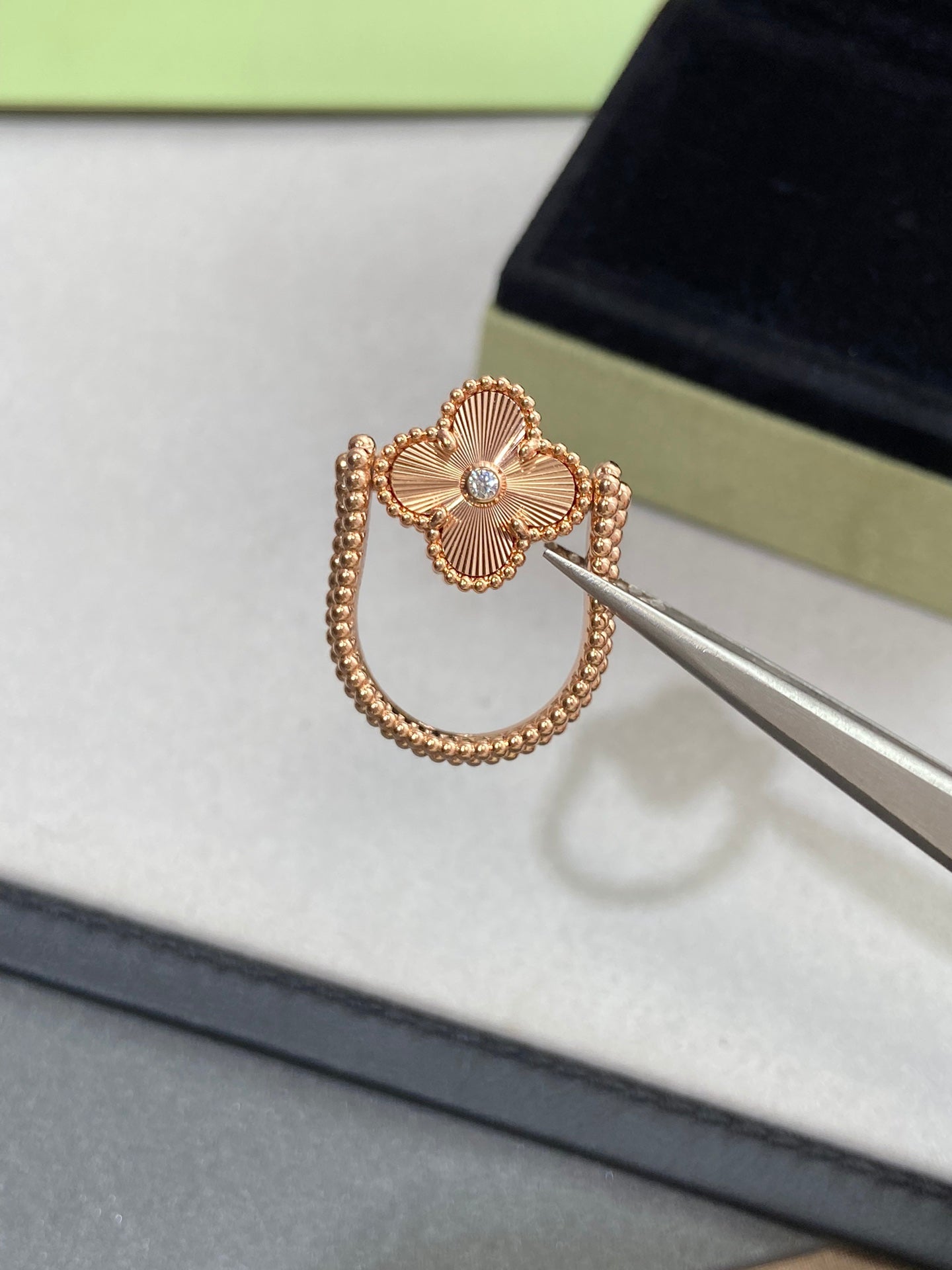 [Olivia JW]CLOVER RIVERSIBLE ROSE GOLD RING