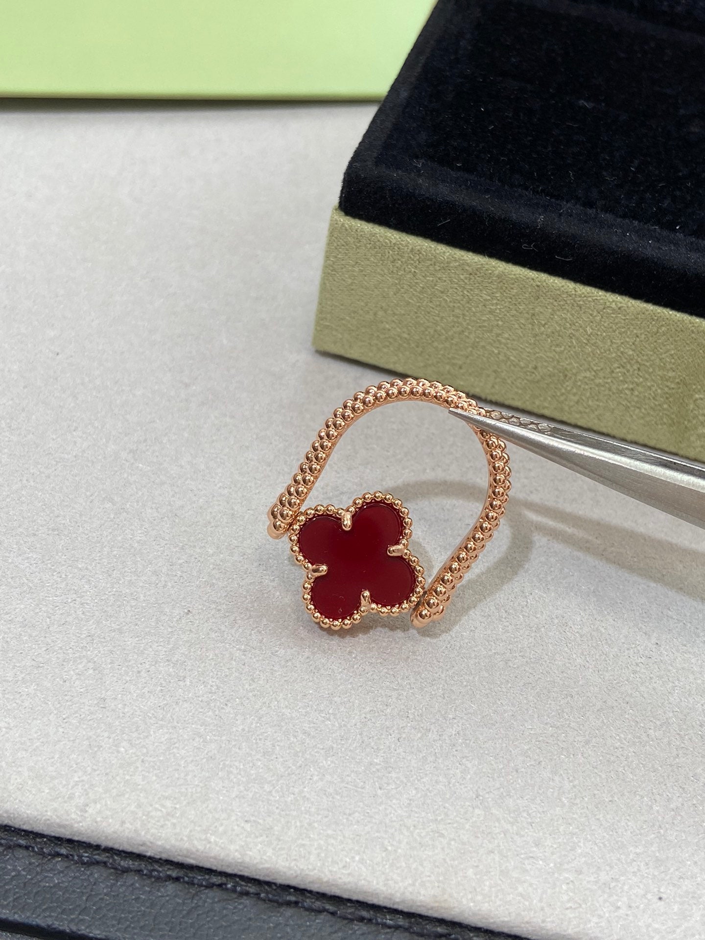 [Olivia JW]CLOVER RIVERSIBLE ROSE GOLD RING