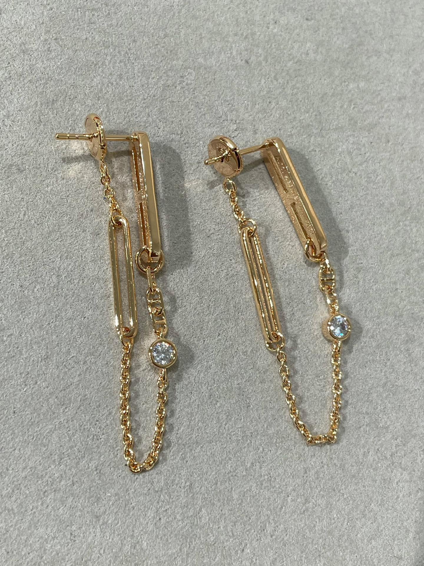 [Olivia JW]CHAINE CHAOS DIAMOND DROP EARRINGS