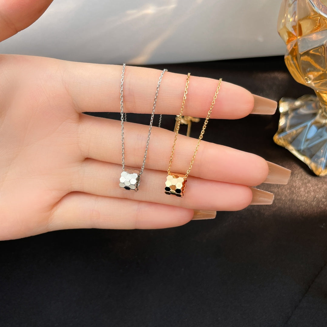 [Olivia JW]BEE MINI NECKLACE
