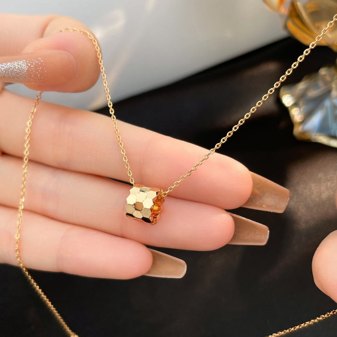 [Olivia JW]BEE MINI NECKLACE