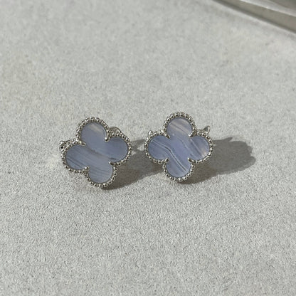 [Olivia JW]CLOVER CHALCEDONY SILVER STUD EARRINGS