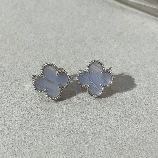 [Olivia JW]CLOVER CHALCEDONY SILVER STUD EARRINGS
