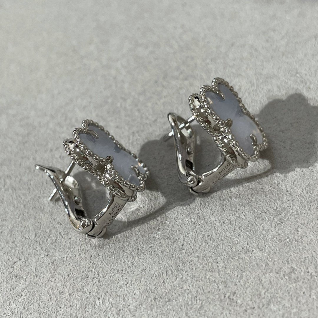 [Olivia JW]CLOVER CHALCEDONY SILVER STUD EARRINGS
