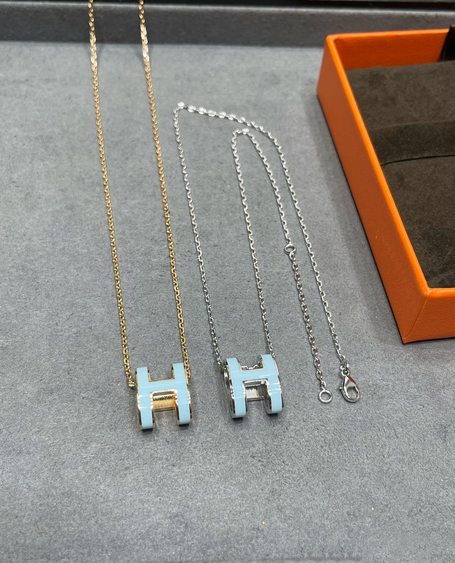 [Olivia JW]POP H SKY BLUE NECKLACE