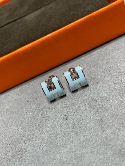 [Olivia JW]POP H SKY BLUE STUD EARRINGS